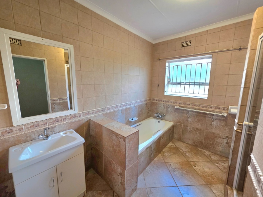 4 Bedroom Property for Sale in Panorama Free State